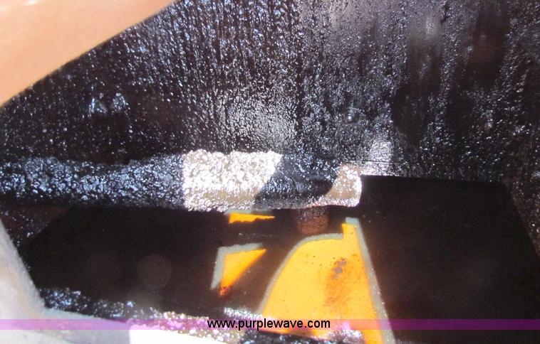 image for item E8029 1993 Craft Co EZ-200 crack seal machine