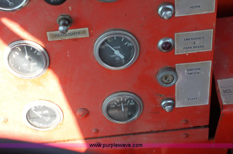 image for item G4730 1991 Athey 7-125 force feed loader