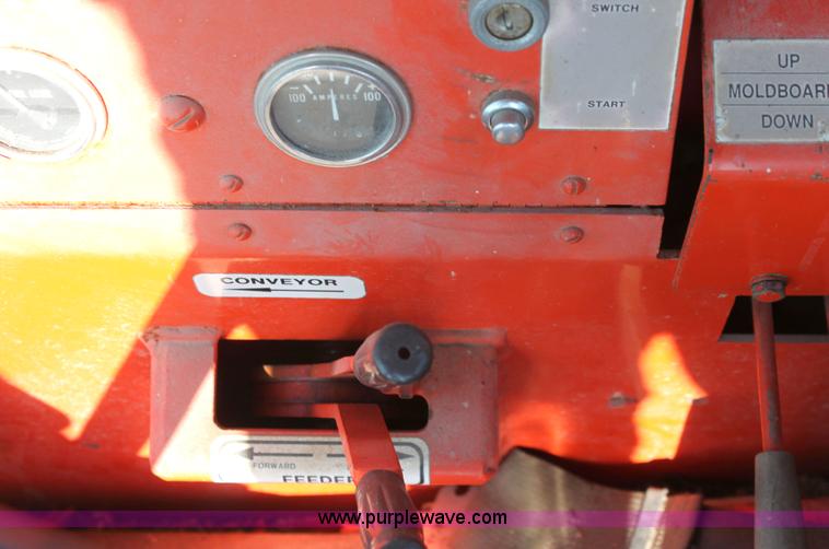 image for item G4730 1991 Athey 7-125 force feed loader