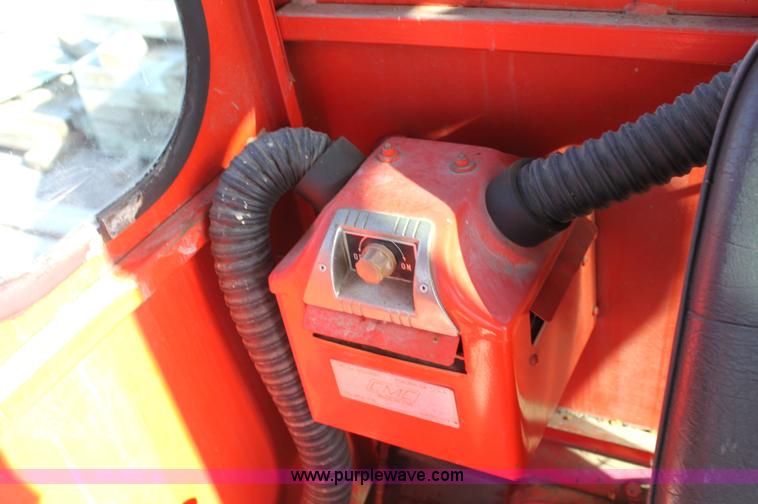 image for item G4730 1991 Athey 7-125 force feed loader