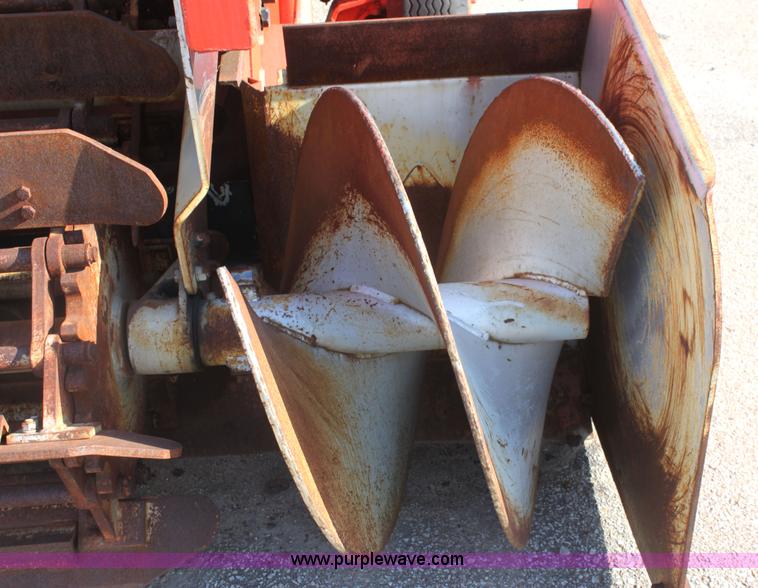 image for item G4730 1991 Athey 7-125 force feed loader