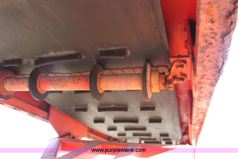 image for item G4730 1991 Athey 7-125 force feed loader