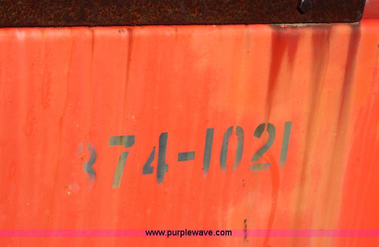 image for item G4730 1991 Athey 7-125 force feed loader