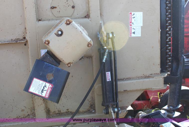 image for item G4735 2005 Land Pride RCB6010 rotary mower
