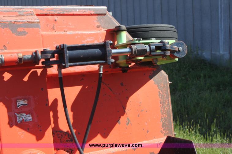 image for item G4760 2000 Schulte XH1000 rotary mower