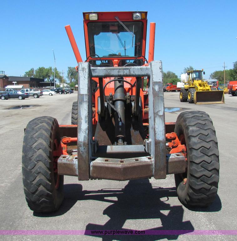 image for item G4764 Champion 710A motor grader
