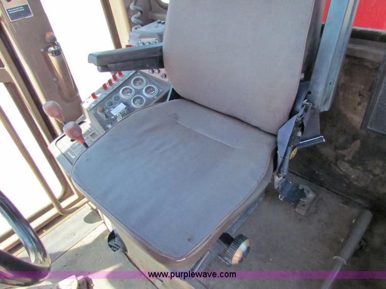 image for item G4764 Champion 710A motor grader