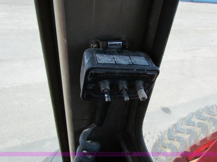 image for item G4764 Champion 710A motor grader