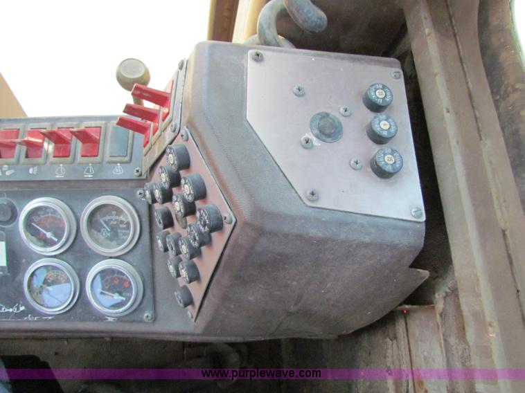 image for item G4764 Champion 710A motor grader