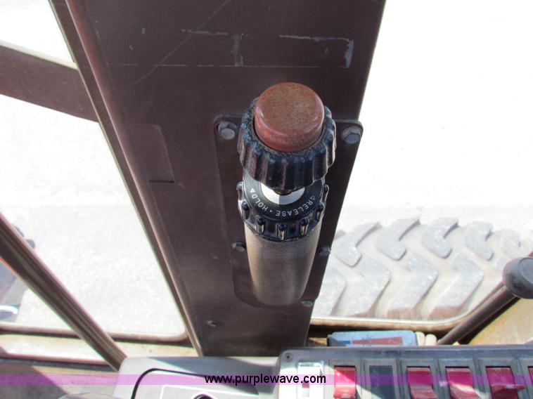 image for item G4764 Champion 710A motor grader