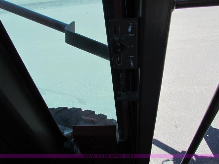 image for item G4764 Champion 710A motor grader