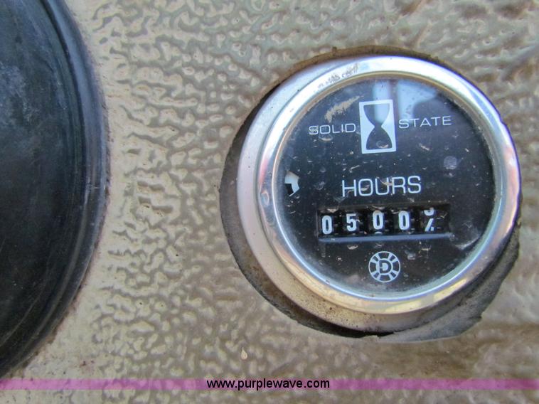 image for item G4764 Champion 710A motor grader