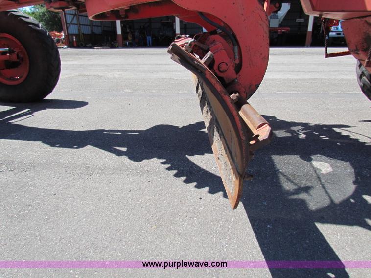 image for item G4764 Champion 710A motor grader