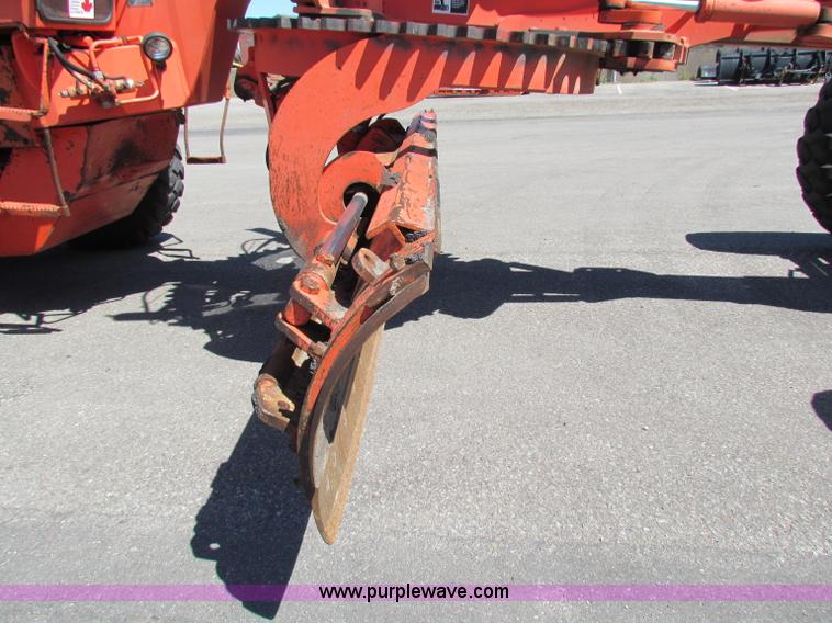 image for item G4764 Champion 710A motor grader