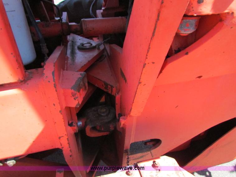 image for item G4764 Champion 710A motor grader