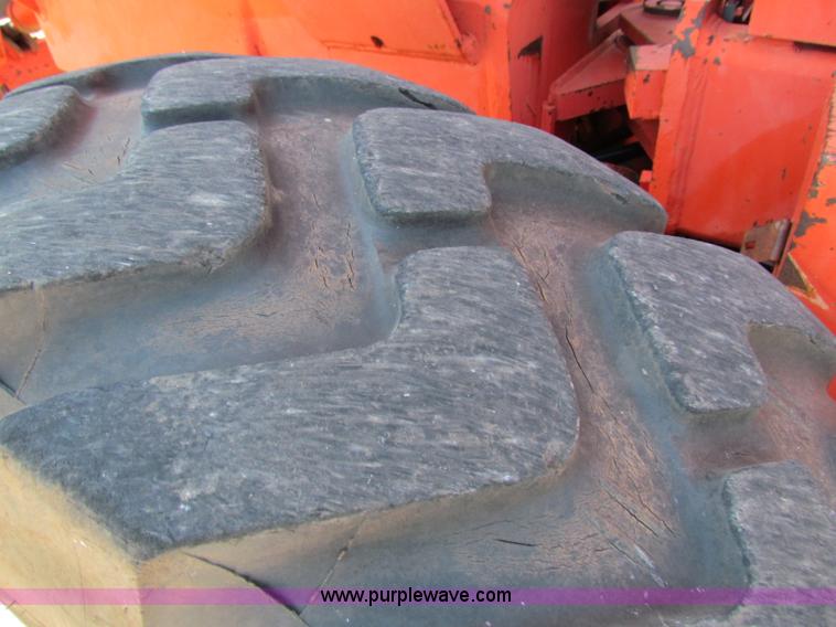 image for item G4764 Champion 710A motor grader