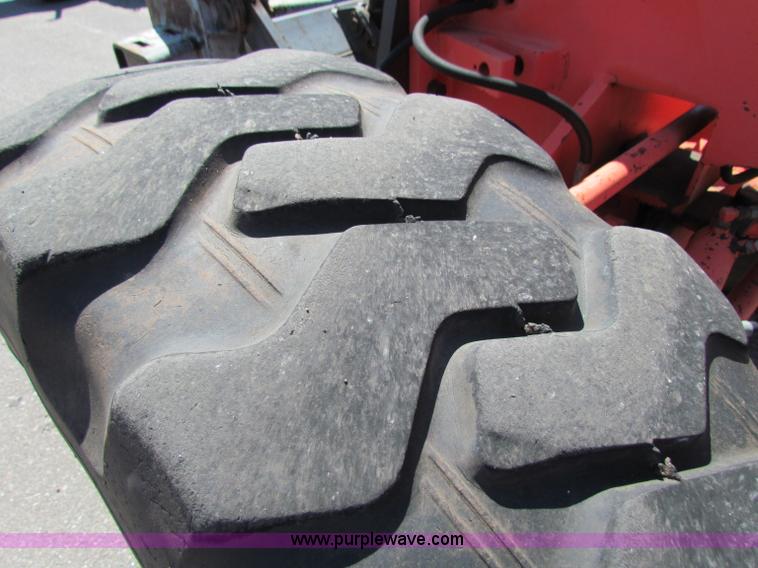 image for item G4764 Champion 710A motor grader