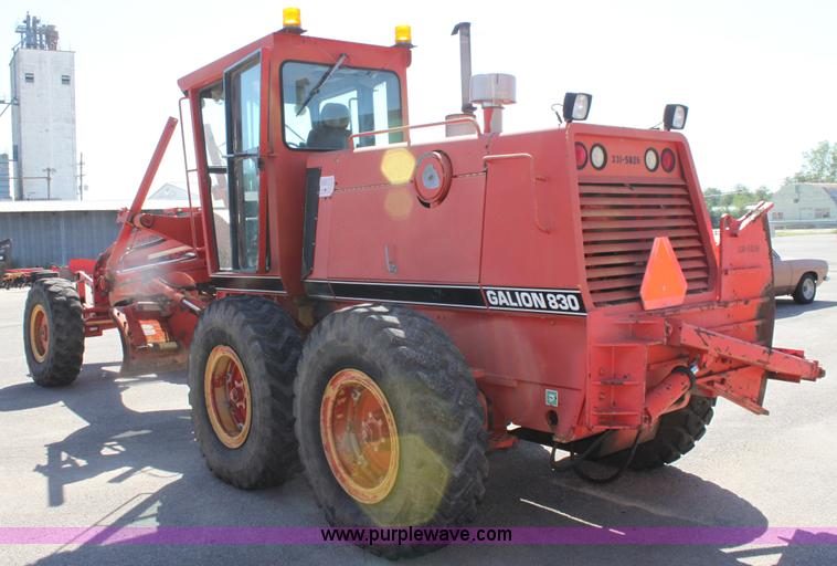 image for item G4765 1996 Galion 830B motor grader