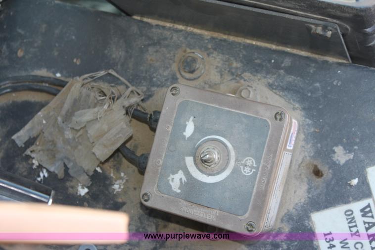 image for item G4765 1996 Galion 830B motor grader