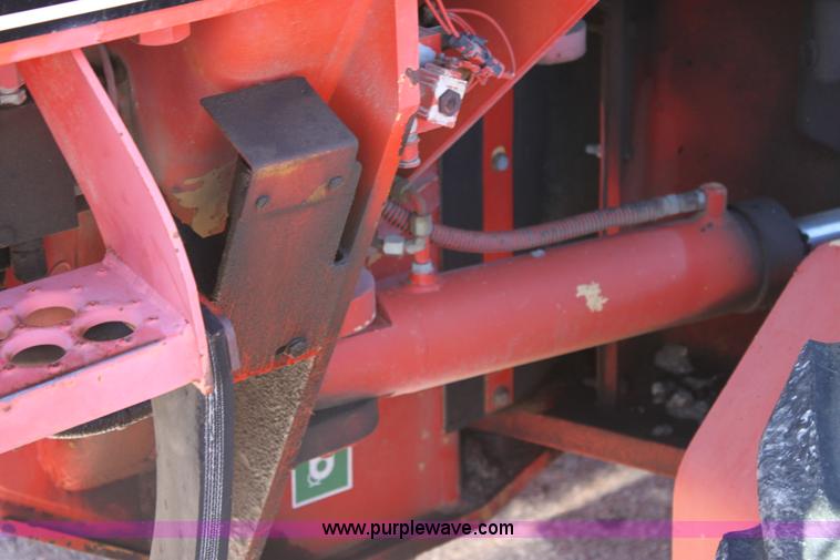 image for item G4765 1996 Galion 830B motor grader