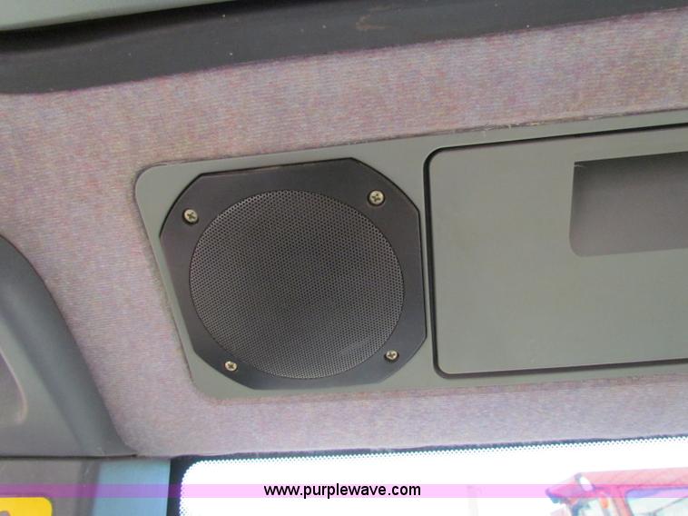 image for item G4775 2000 New Holland TS100 tractor