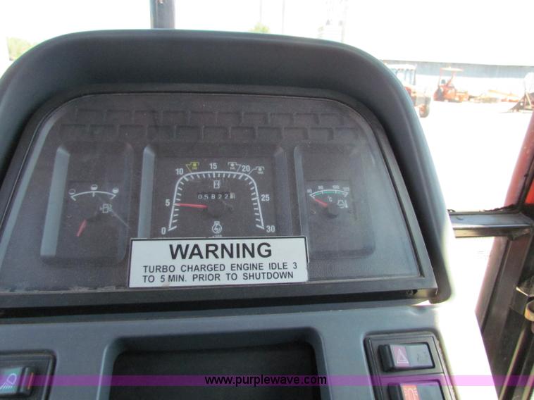 image for item G4775 2000 New Holland TS100 tractor