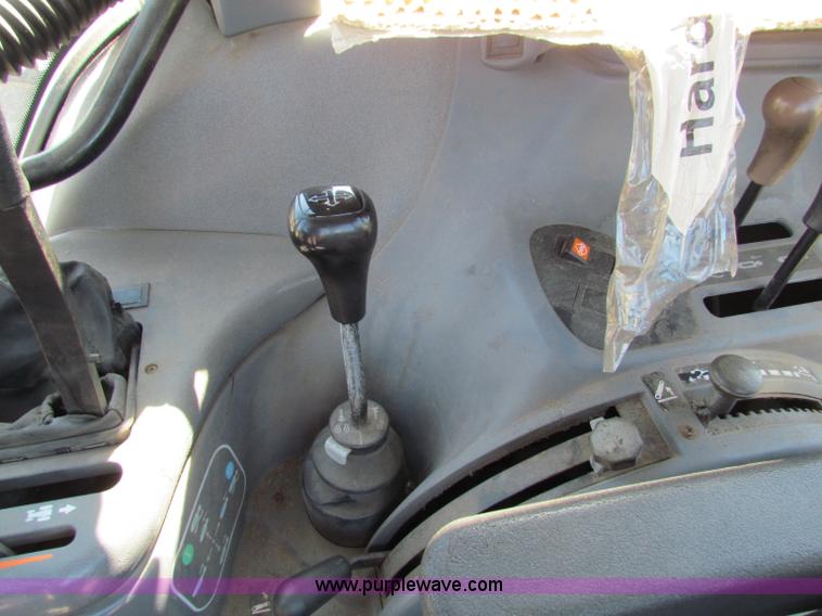 image for item G4776 1999 New Holland TS100 tractor