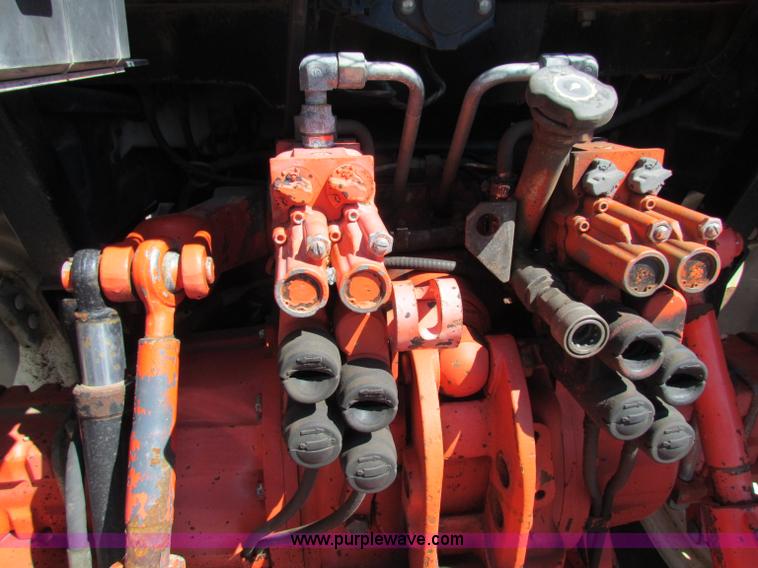 image for item G4776 1999 New Holland TS100 tractor