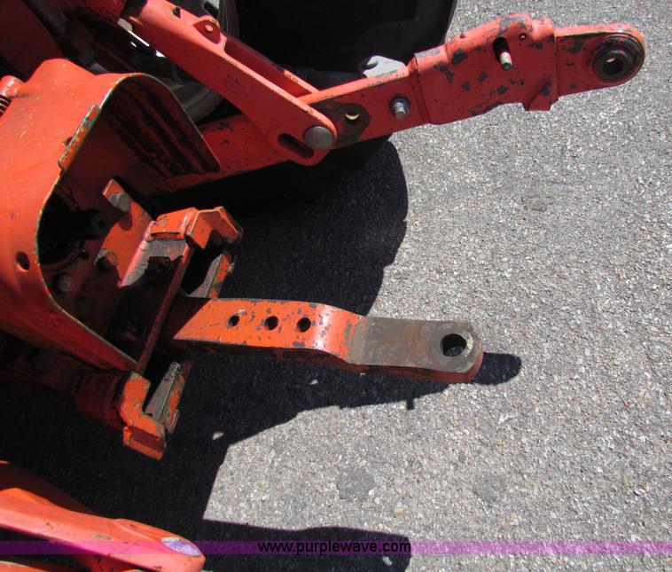 image for item G4776 1999 New Holland TS100 tractor