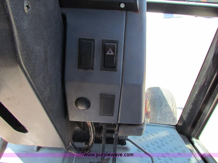 image for item G4777 1996 New Holland 6640SL tractor