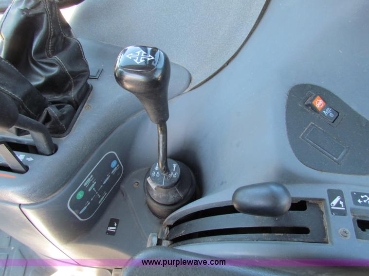 image for item G4778 2001 New Holland TS100 tractor