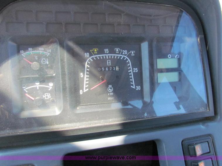 image for item G4778 2001 New Holland TS100 tractor