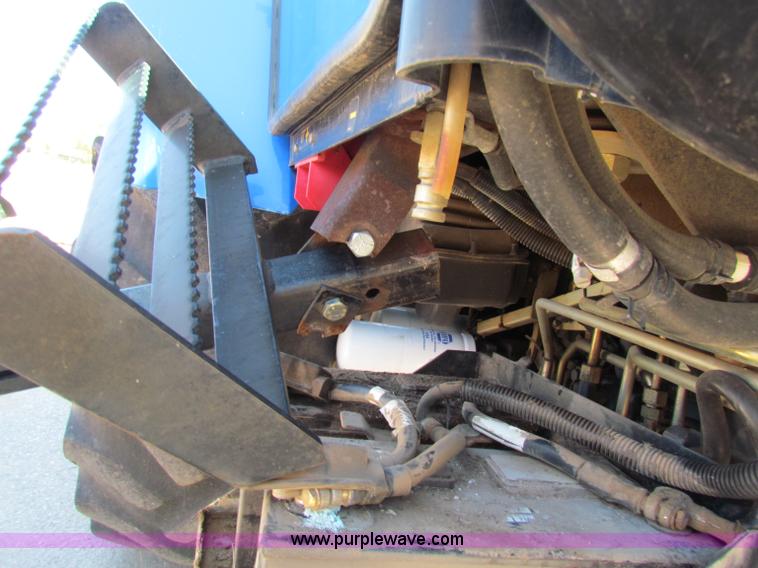 image for item G4778 2001 New Holland TS100 tractor