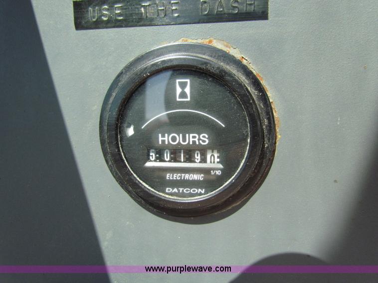 image for item G4779 1996 New Holland 6640SL tractor