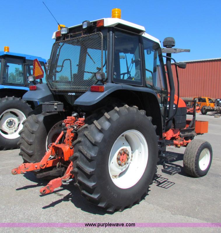 image for item G4780 2000 New Holland TS100 tractor