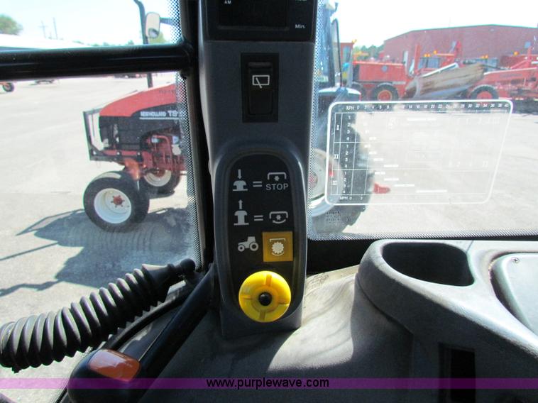 image for item G4780 2000 New Holland TS100 tractor