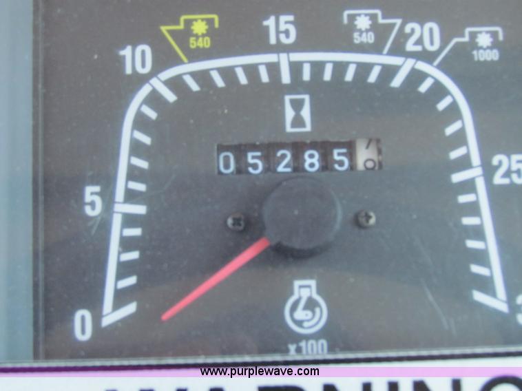 image for item G4780 2000 New Holland TS100 tractor