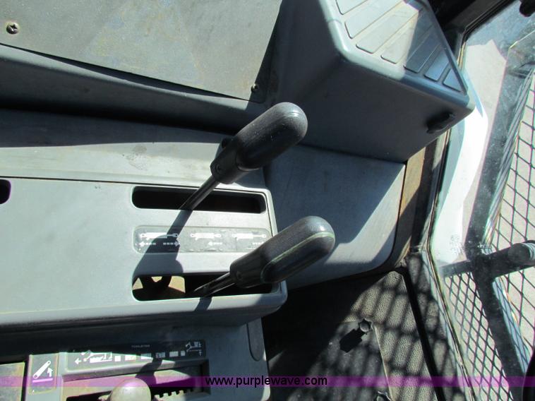 image for item G4781 1996 New Holland 6640SL tractor