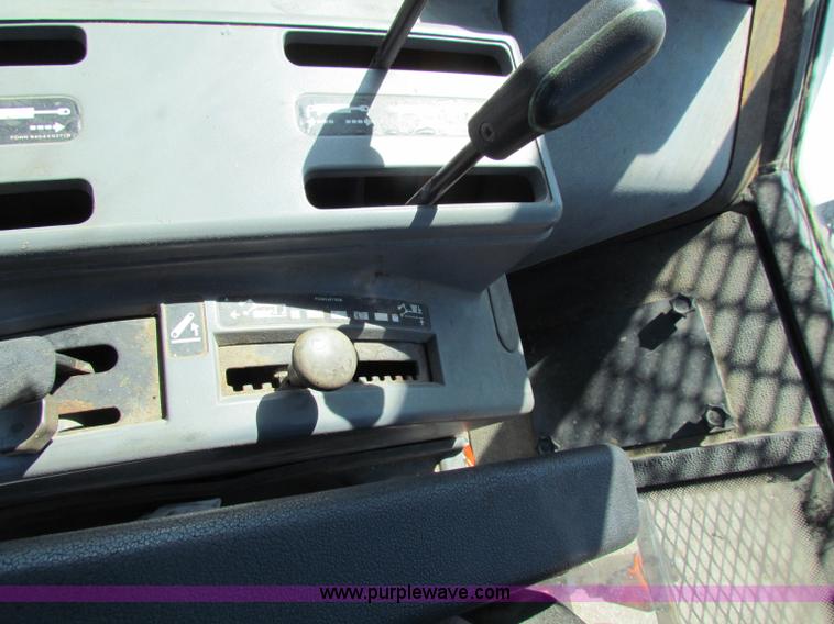 image for item G4781 1996 New Holland 6640SL tractor