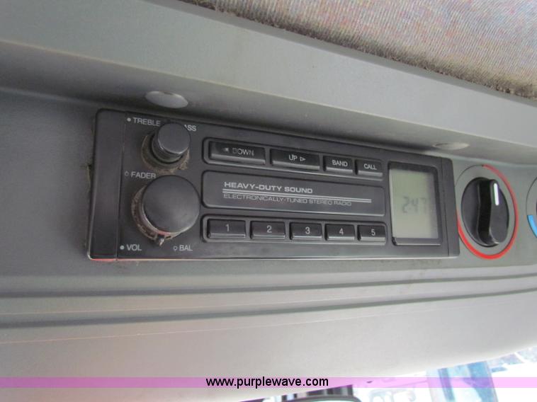 image for item G4781 1996 New Holland 6640SL tractor