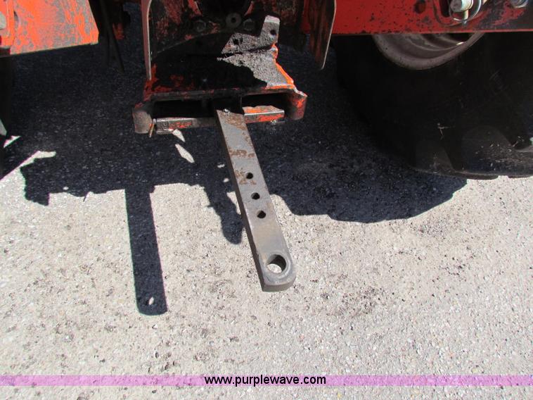 image for item G4781 1996 New Holland 6640SL tractor