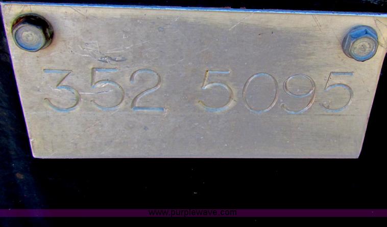 image for item G4781 1996 New Holland 6640SL tractor