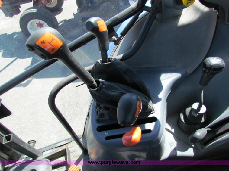 image for item G4784 2002 New Holland TS100 tractor