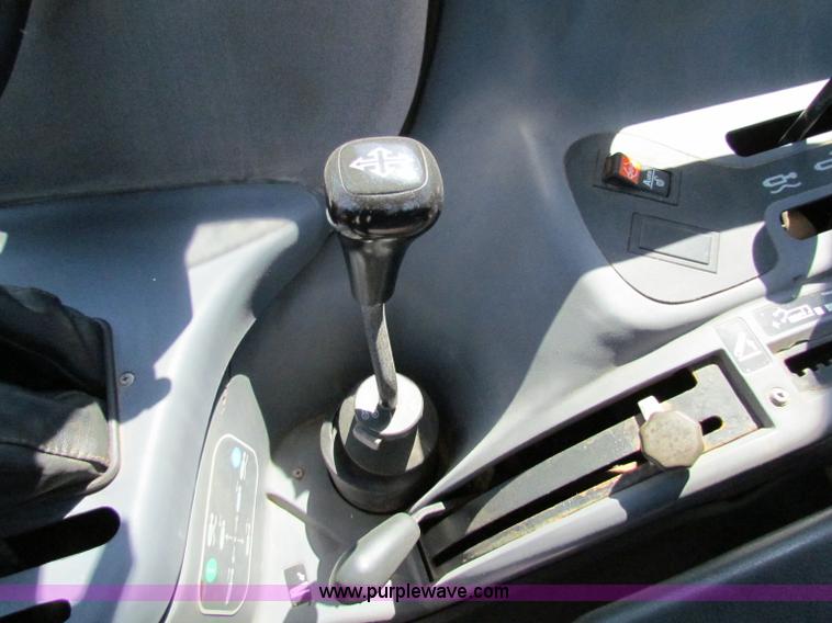 image for item G4784 2002 New Holland TS100 tractor