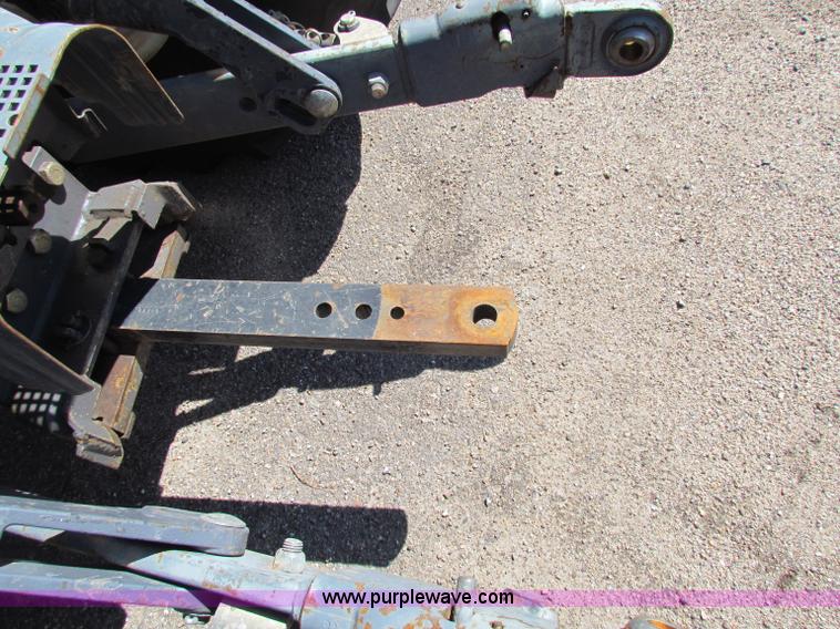 image for item G4784 2002 New Holland TS100 tractor