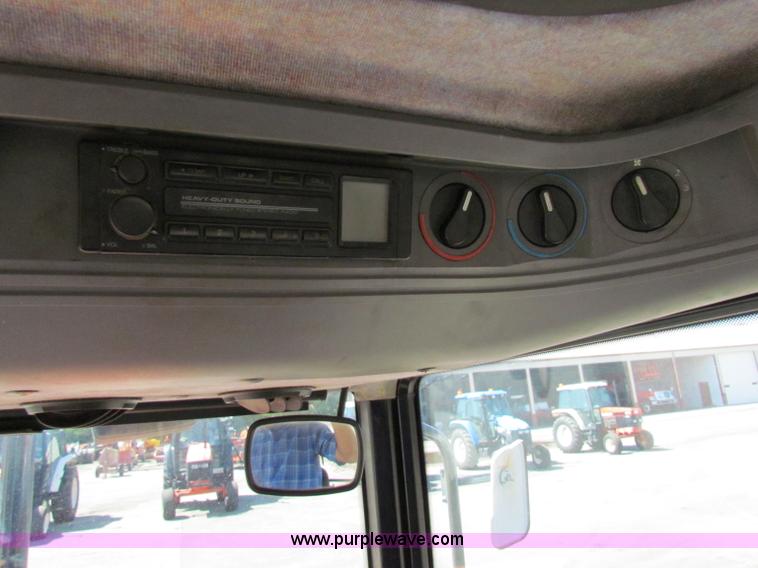 image for item G4786 1998 New Holland 6640SL tractor