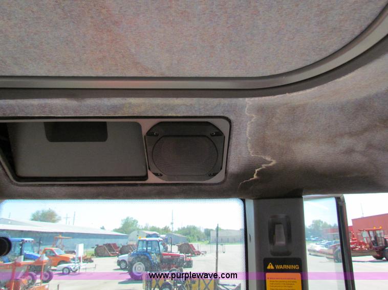 image for item G4786 1998 New Holland 6640SL tractor