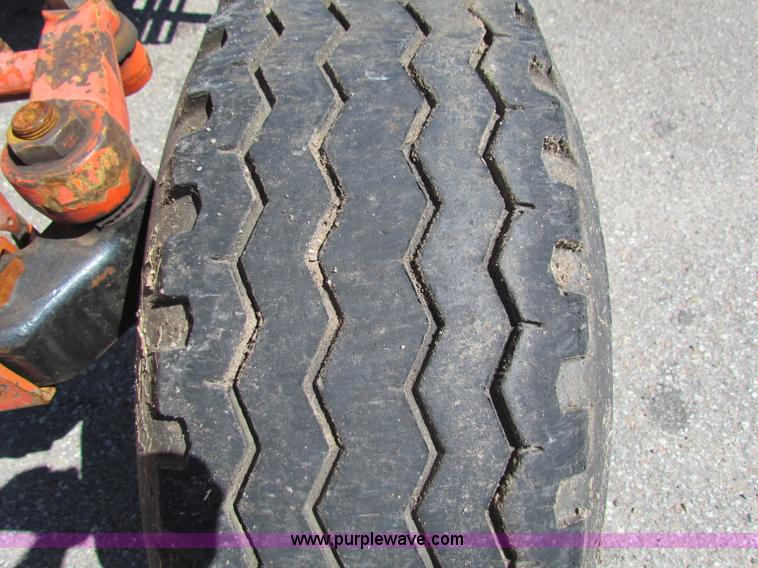 image for item G4786 1998 New Holland 6640SL tractor