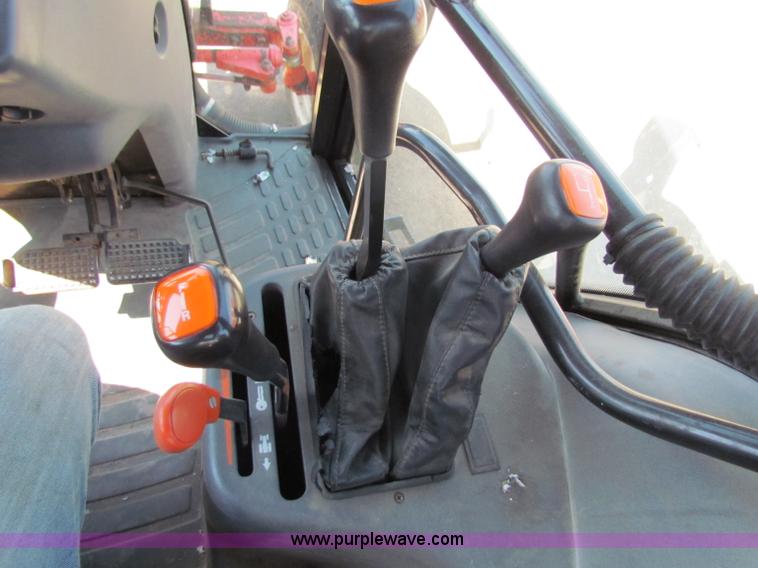 image for item G4787 1999 New Holland TS100 tractor