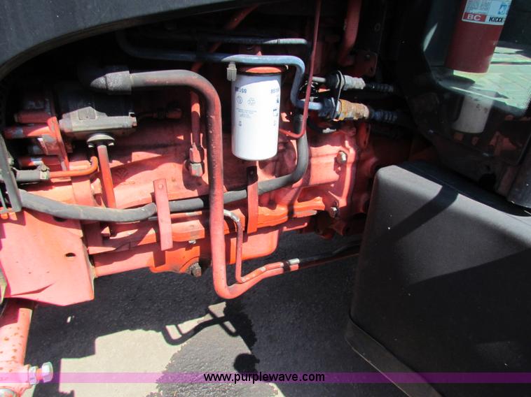 image for item G4787 1999 New Holland TS100 tractor